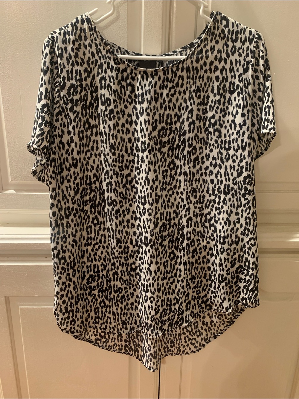 Womens Black and White Leopard Print Short Sleeve Top Large NWT